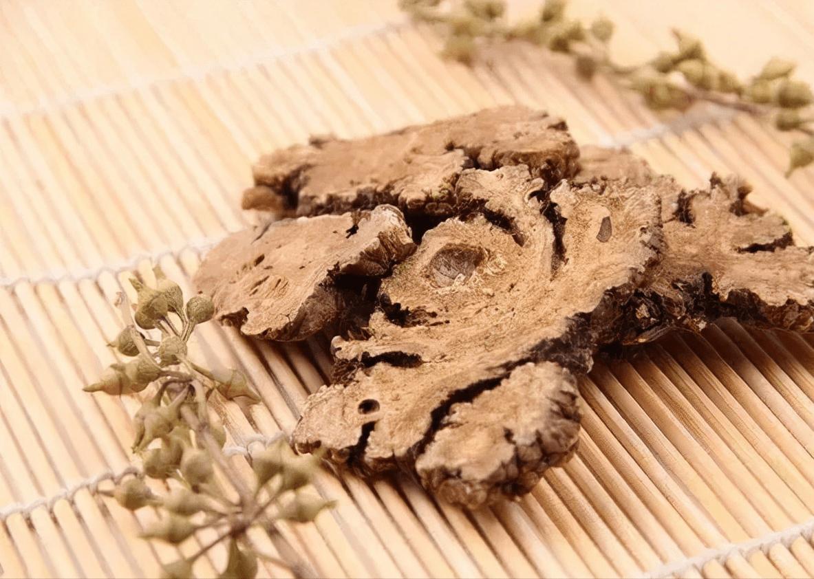 皮肤瘙痒的中医智慧，中药治疗方剂配方详解