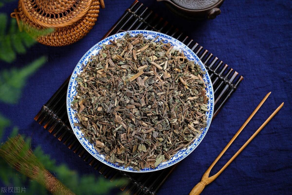 吃什么能让白头发变黑，科学饮食的奥秘