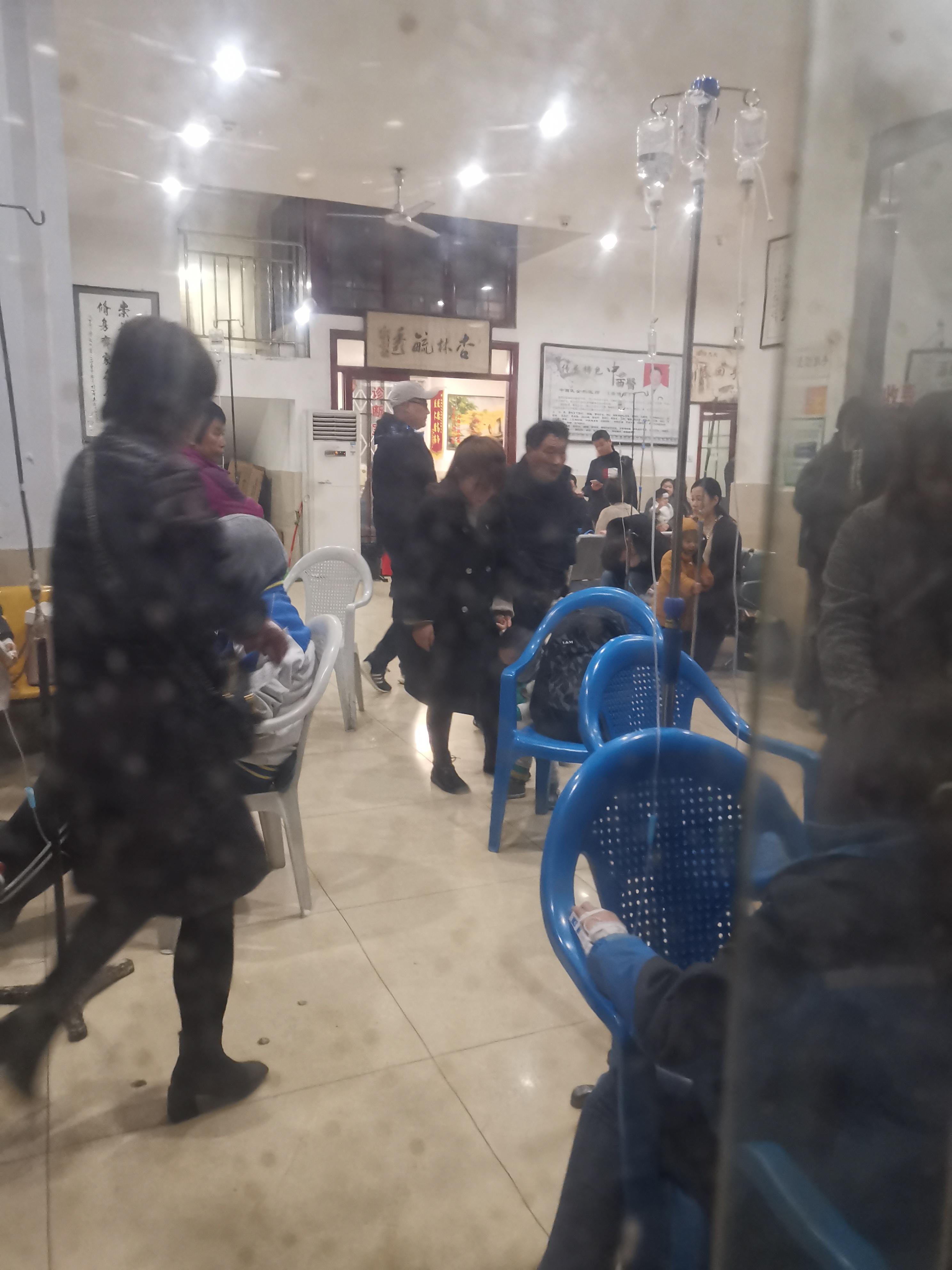 医院公众号便捷就医，绑定就诊卡实现网上缴费的指南