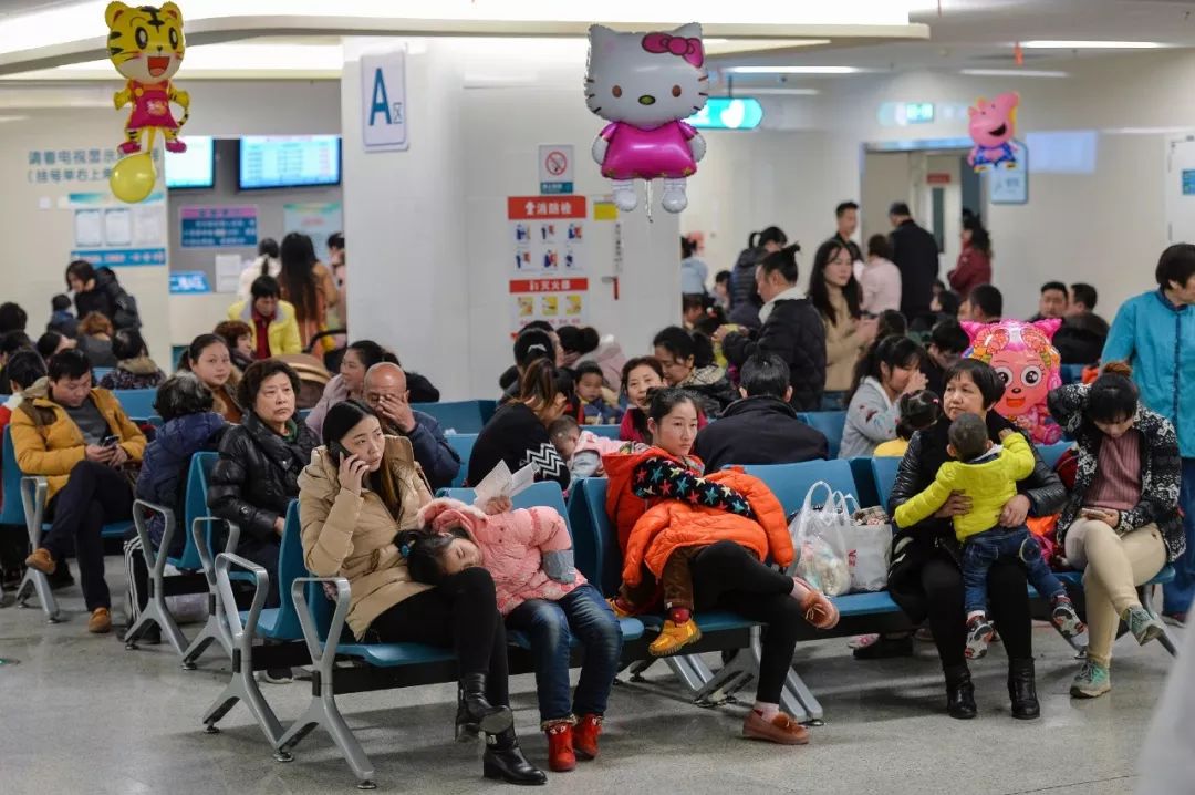 儿童健康守护者，儿童医院在线咨询——免费咨询的温暖桥梁