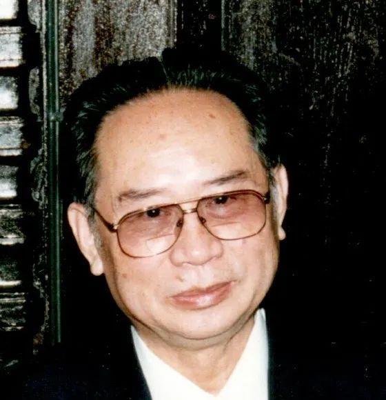 警惕网络陷阱，揭秘澳门六盒资料网站金牛版的虚假宣传与风险